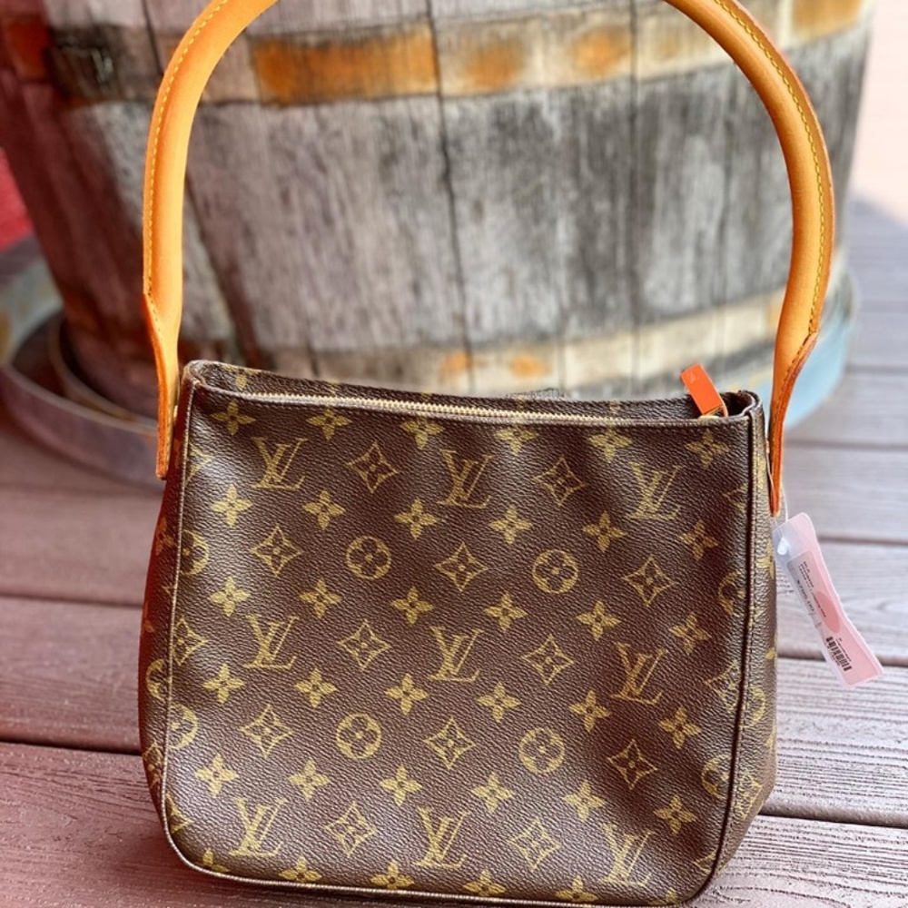 Louis Vuitton "Looping" GM Purse